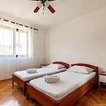 Tri Zala 9237d * Zrnovo